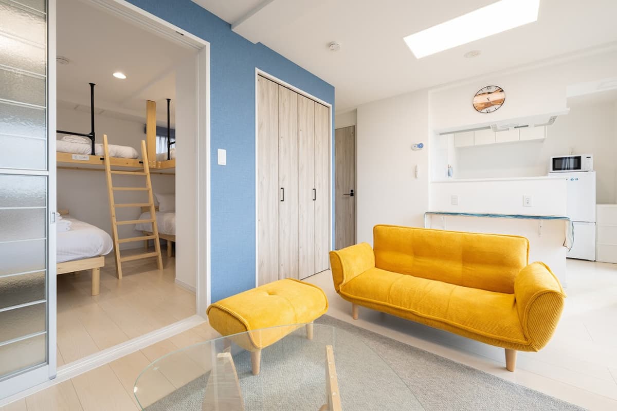 写真:木造ユニット型タイニーホーム(内観)