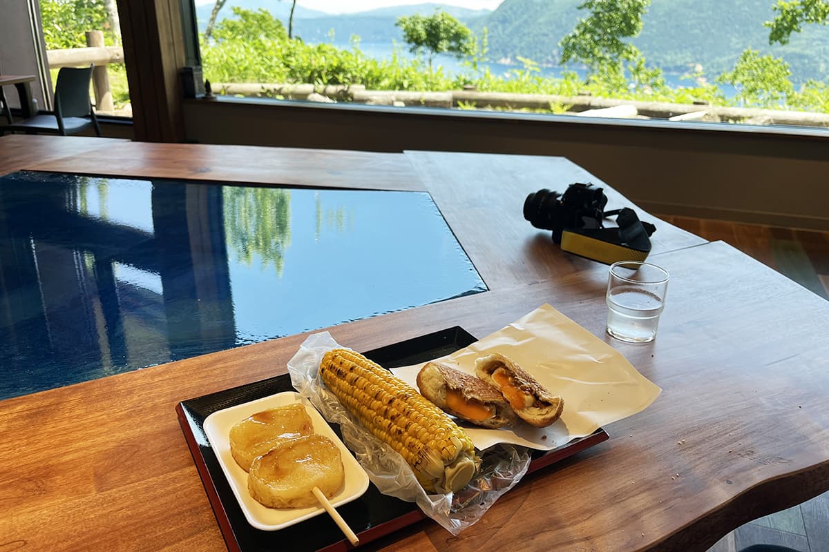 写真:カフェのイメージ